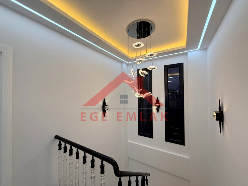 Didim'de 300 Metre Arsa Üzerinde Satılık 4+1 Villa