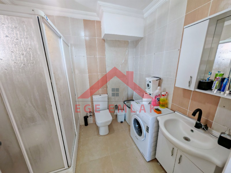 Didim Özgür Deniz Sitesi'nde Denize Yakın Satılık Havuzlu Villa