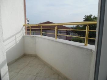 SİLİVRİ DEĞİRMENKÖYDE SATILIK ARA KAT 2+1 DAİRE 