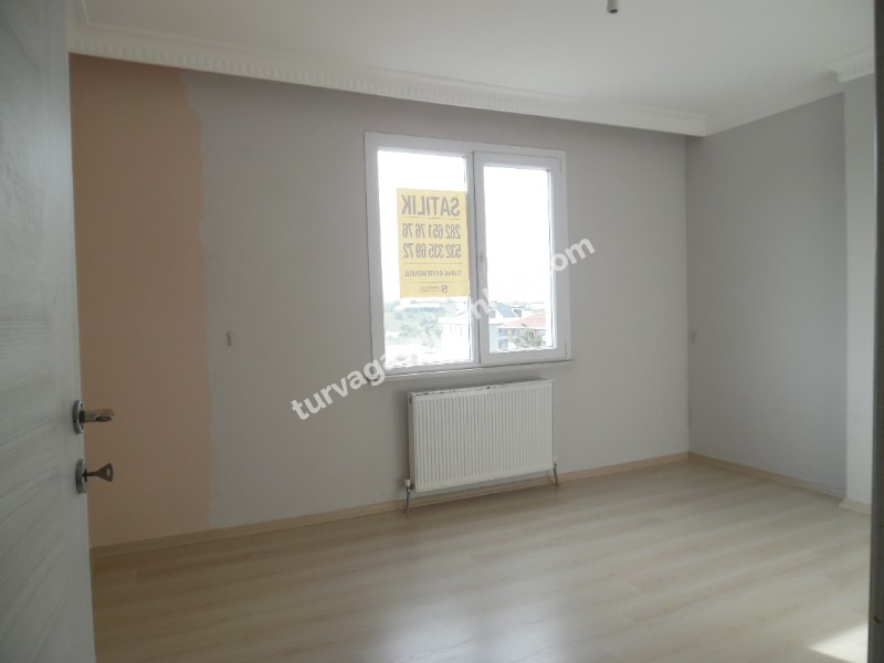 SİLİVRİ DEĞİRMENKÖYDE SATILIK ARA KAT 2+1 DAİRE 