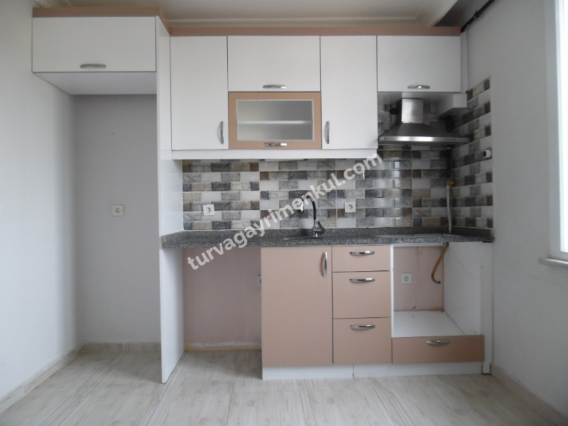 SİLİVRİ DEĞİRMENKÖYDE SATILIK ARA KAT 2+1 DAİRE 