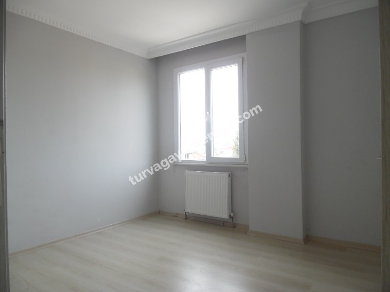 SİLİVRİ DEĞİRMENKÖYDE SATILIK ARA KAT 2+1 DAİRE 