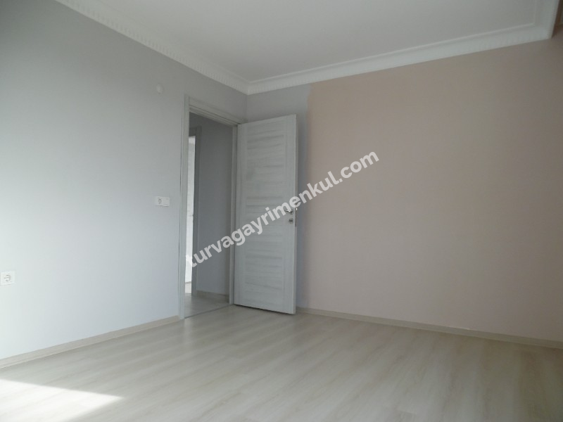 SİLİVRİ DEĞİRMENKÖYDE SATILIK ARA KAT 2+1 DAİRE 