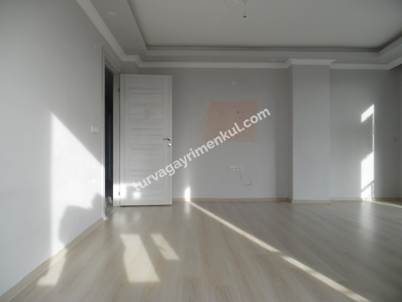 SİLİVRİ DEĞİRMENKÖYDE SATILIK ARA KAT 2+1 DAİRE 