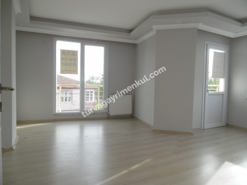 SİLİVRİ DEĞİRMENKÖYDE SATILIK ARA KAT 2+1 DAİRE 