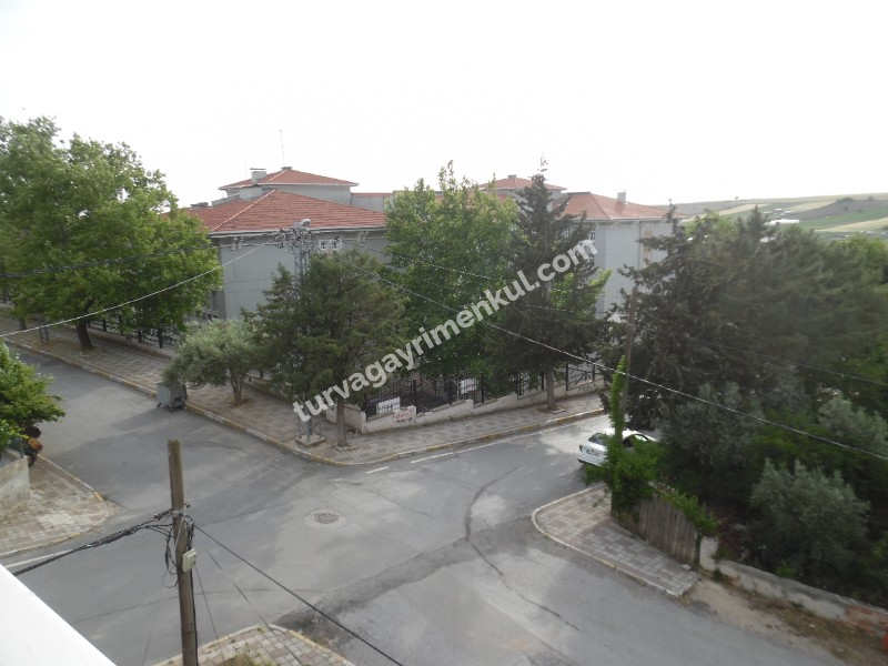 SİLİVRİ DEĞİRMENKÖYDE SATILIK ARA KAT 2+1 DAİRE 
