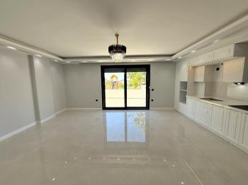 Didim'de Satılık Park Cepheli 4+1 Villa