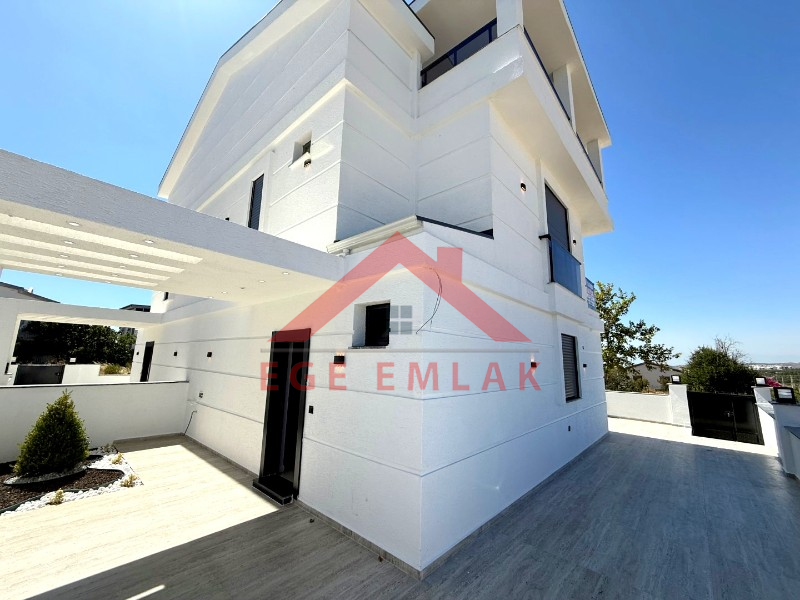 Didim'de Satılık Park Cepheli 4+1 Villa