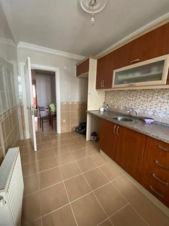Güzelyalı SATILIK Daire  3 + 1, 110 m² 3 katlı bina da 2. kat