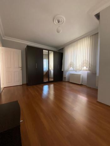 Güzelyalı SATILIK Daire  3 + 1, 110 m² 3 katlı bina da 2. kat