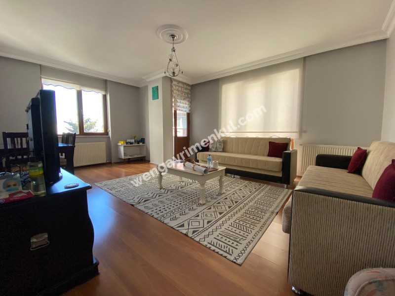 Güzelyalı SATILIK Daire  3 + 1, 110 m² 3 katlı bina da 2. kat