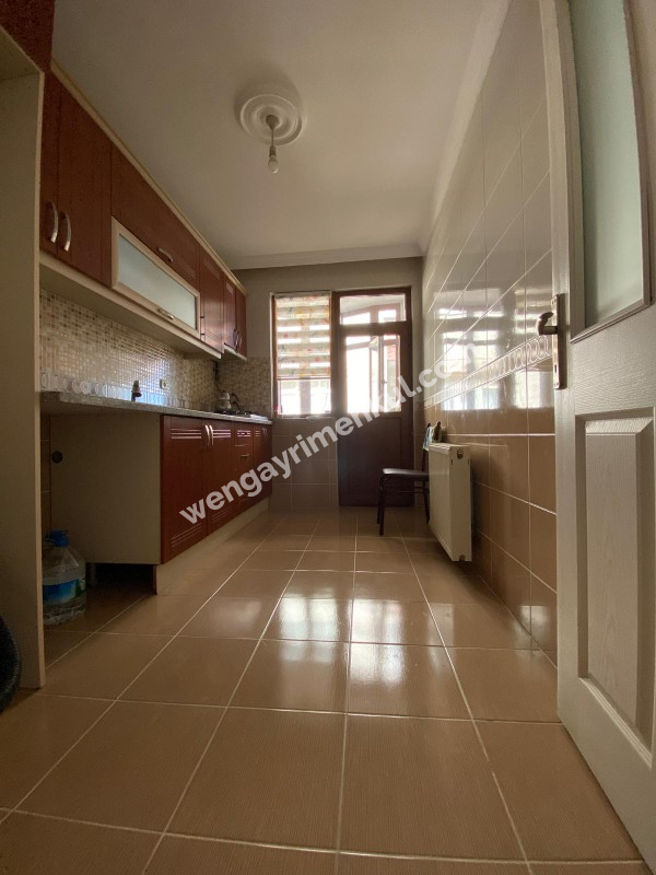 Güzelyalı SATILIK Daire  3 + 1, 110 m² 3 katlı bina da 2. kat