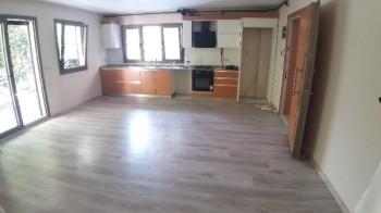 A24 Vizyondan Şirinyerde Balkon Bahçe 1+1 D.gaz Kombi