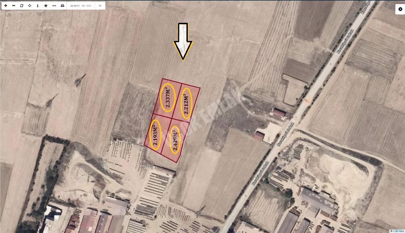 AFYON ÜÇOK EMLAKTAN SÜLÜMENLİ KASABASI SATILIK İMARLI ARSALAR