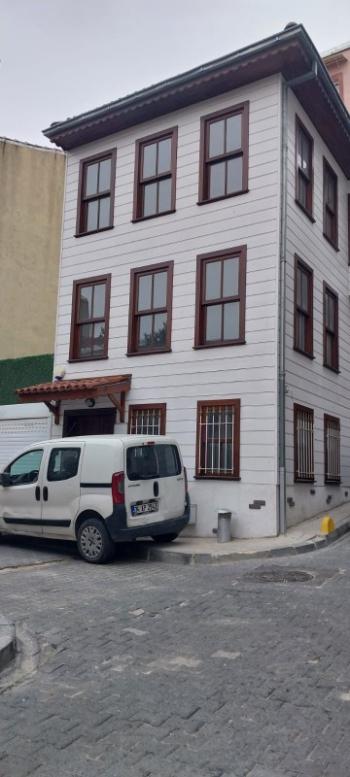 FATİH'TE EŞYALI SATILIK TARİHİ KONAK 5+1 / HÜRREM ÇAVUŞ KONAĞI
