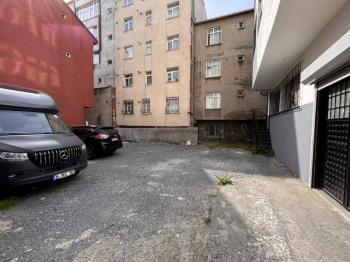HALKALI MERKEZ MAHALLESİ 2915M2 KİRALIK KOMPLE BİNA