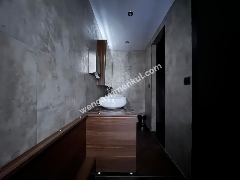 LEVENT'TE KİRALIK 700 M2 MÜSTAKİL VİLLA / OFİS / İŞ YERİ