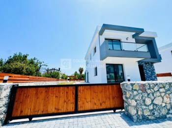 Kıbrıs Girne Alsancak Bölgesinde Satılık 3+1 Müstakil Villa