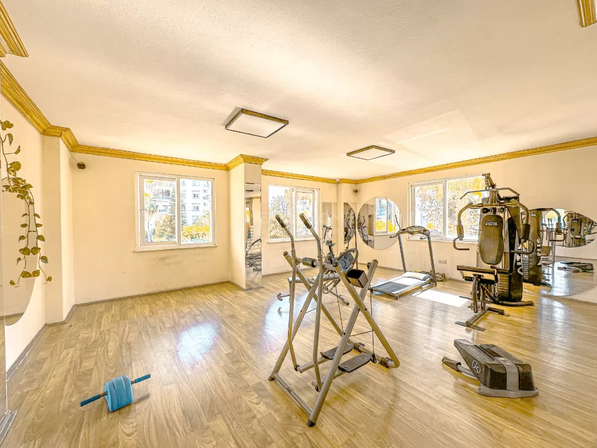 Spacious 3+1 In Cikcilli