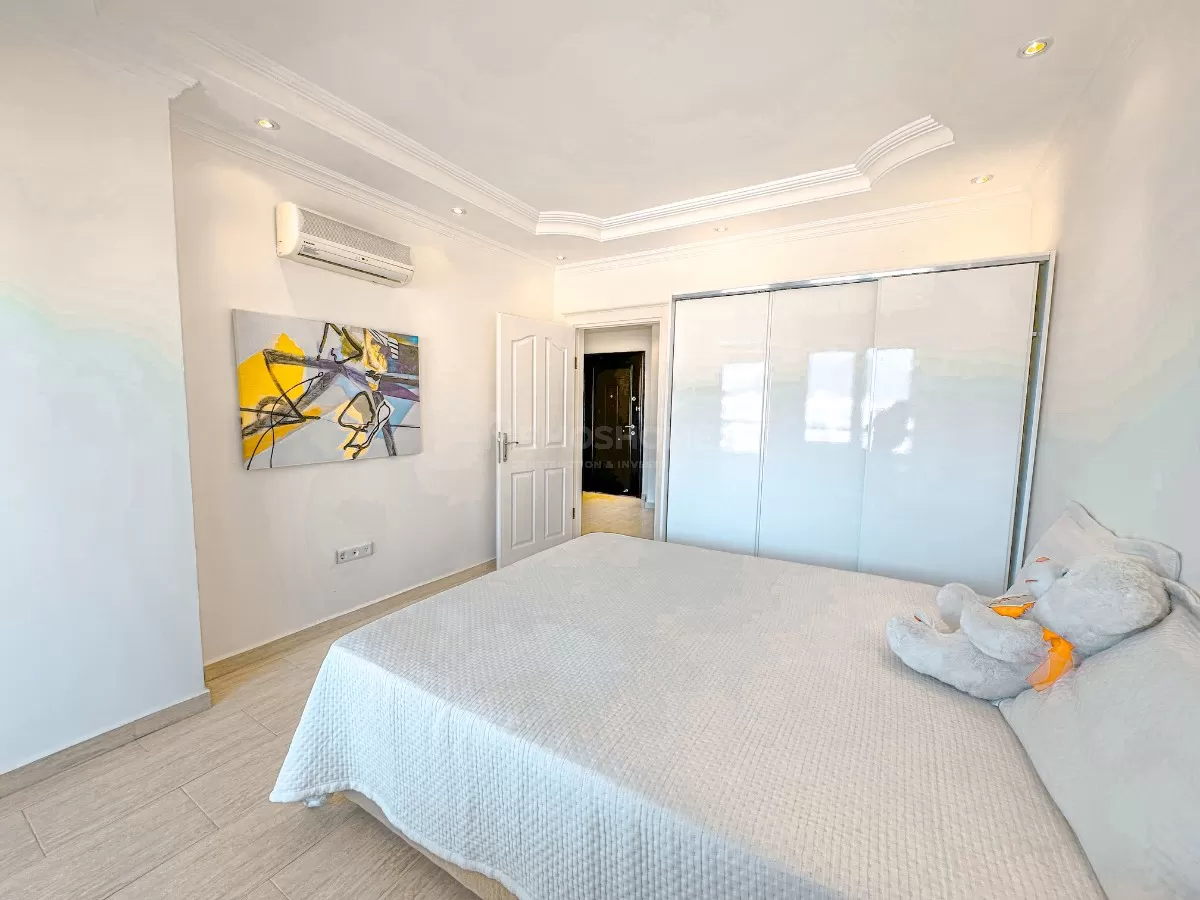 Spacious 3+1 In Cikcilli