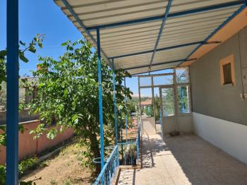 GÜMÜŞLER   ESKİDE   SATILIK  BAHÇELİ  MÜSTAKİL EV