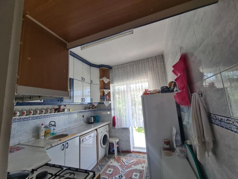 GÜMÜŞLER   ESKİDE   SATILIK  BAHÇELİ  MÜSTAKİL EV