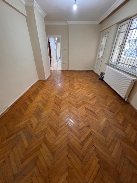 Akşemsettin Bakırköy Belde Sitesi'nde Yüksek Giriş 2+1 Satılık Daire