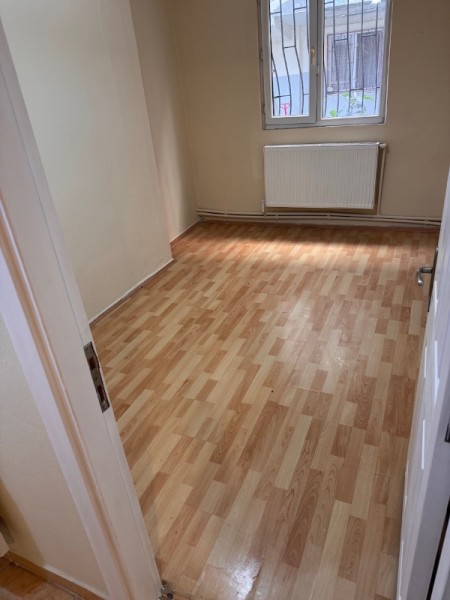 Akşemsettin Bakırköy Belde Sitesi'nde Yüksek Giriş 2+1 Satılık Daire