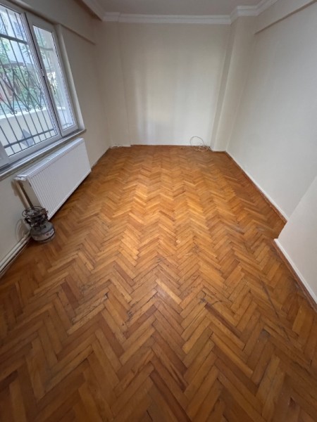Akşemsettin Bakırköy Belde Sitesi'nde Yüksek Giriş 2+1 Satılık Daire