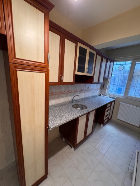 Akşemsettin Bakırköy Belde Sitesi'nde Yüksek Giriş 2+1 Satılık Daire