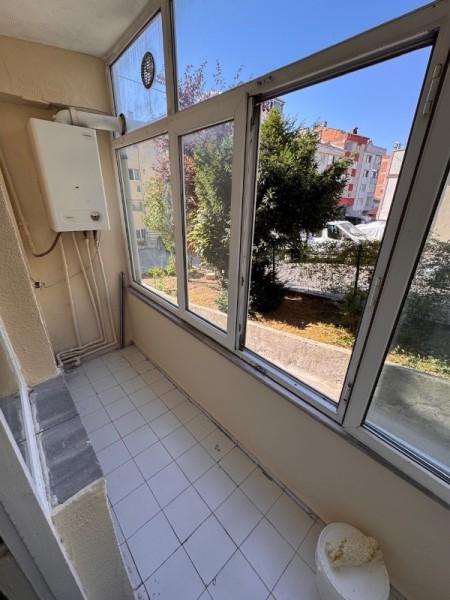 Akşemsettin Bakırköy Belde Sitesi'nde Yüksek Giriş 2+1 Satılık Daire