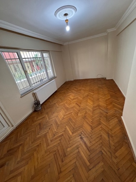 Akşemsettin Bakırköy Belde Sitesi'nde Yüksek Giriş 2+1 Satılık Daire