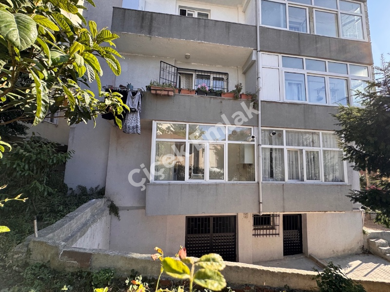 Akşemsettin Bakırköy Belde Sitesi'nde Yüksek Giriş 2+1 Satılık Daire