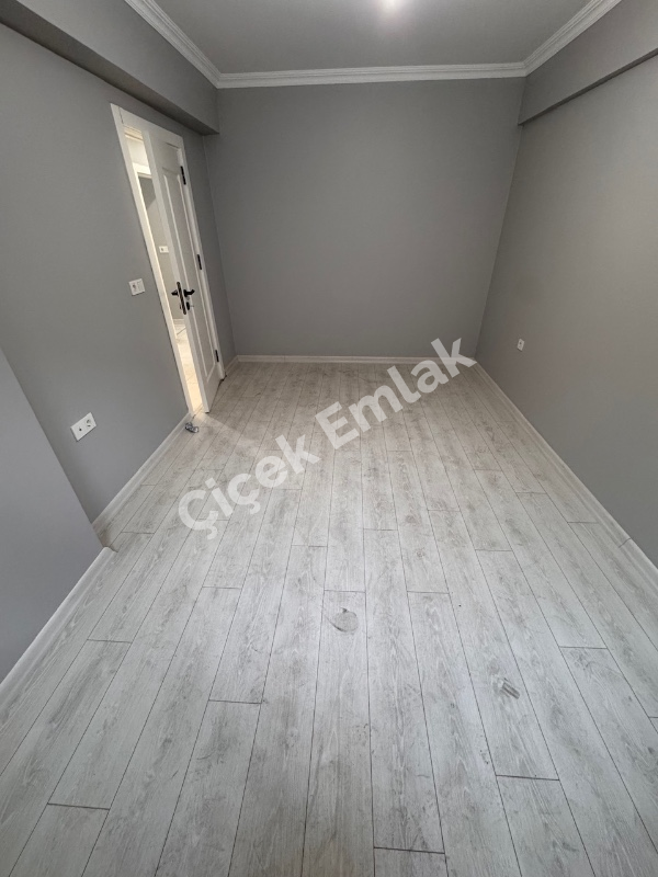 Çırçır Metroya 2 Dk | 1.Kat | 3+1 Asansörlü Sıfır Satılık Daire 