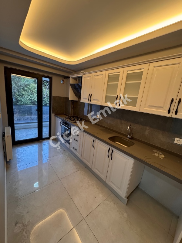Çırçır Metroya 2 Dk | 1.Kat | 3+1 Asansörlü Sıfır Satılık Daire 