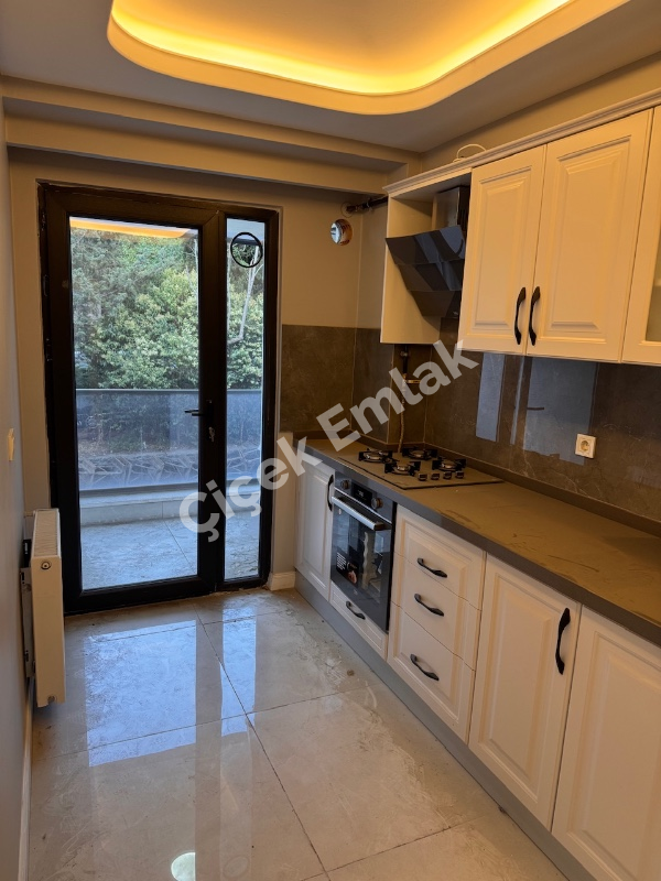 Çırçır Metroya 2 Dk | 1.Kat | 3+1 Asansörlü Sıfır Satılık Daire 