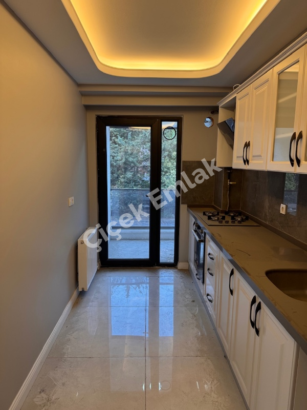 Çırçır Metroya 2 Dk | 1.Kat | 3+1 Asansörlü Sıfır Satılık Daire 