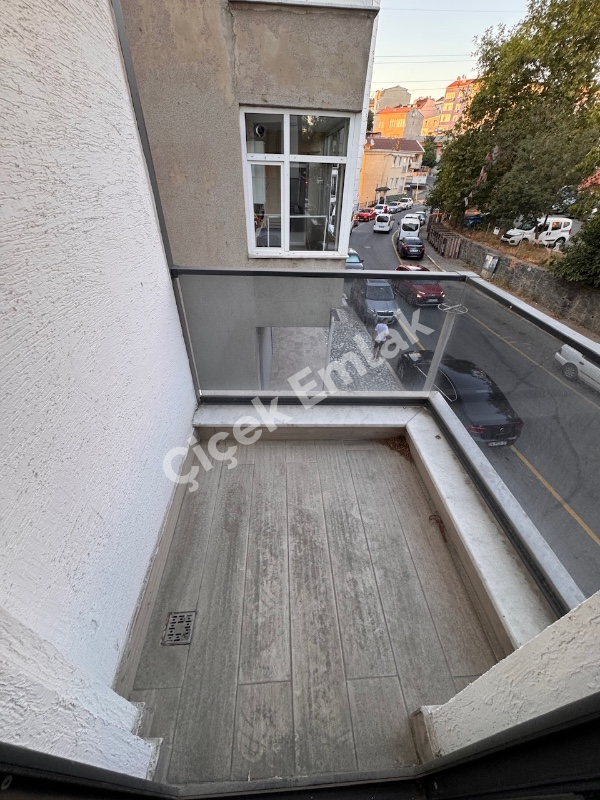 Çırçır Metroya 2 Dk | 1.Kat | 3+1 Asansörlü Sıfır Satılık Daire 
