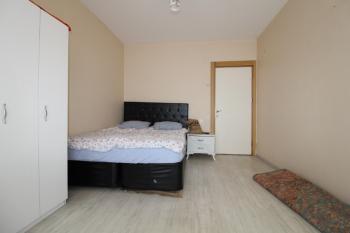 ASLAN'DAN ÜNİ. CADDESİ GROSERİ CİV. FULL EŞYALI GENİŞ 1+1