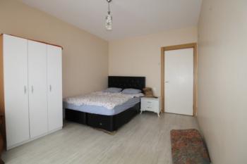 ASLAN'DAN ÜNİ. CADDESİ GROSERİ CİV. FULL EŞYALI GENİŞ 1+1