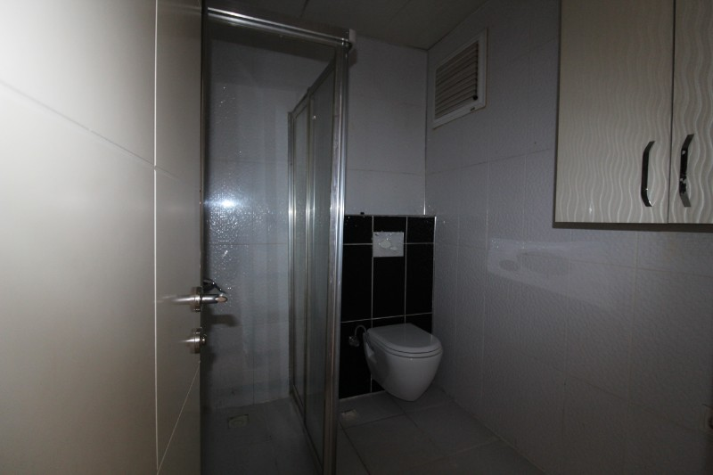 ASLAN'DAN ÜNİ. CADDESİ GROSERİ CİV. FULL EŞYALI GENİŞ 1+1