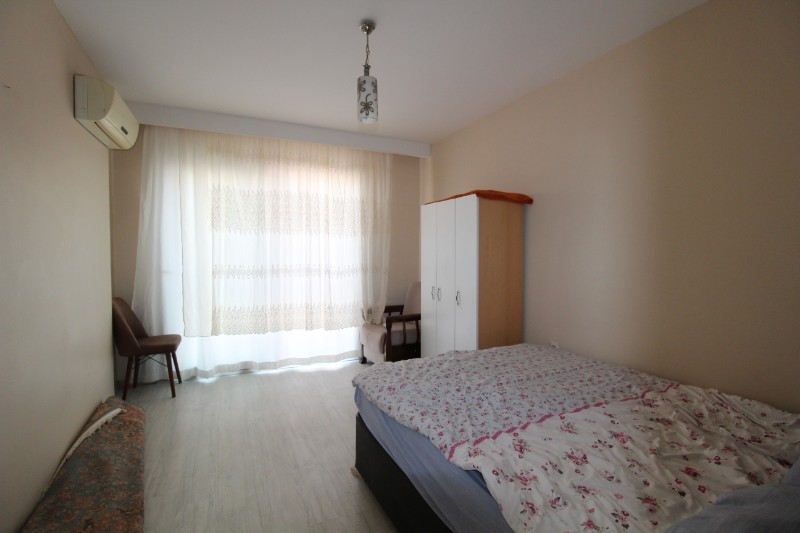 ASLAN'DAN ÜNİ. CADDESİ GROSERİ CİV. FULL EŞYALI GENİŞ 1+1