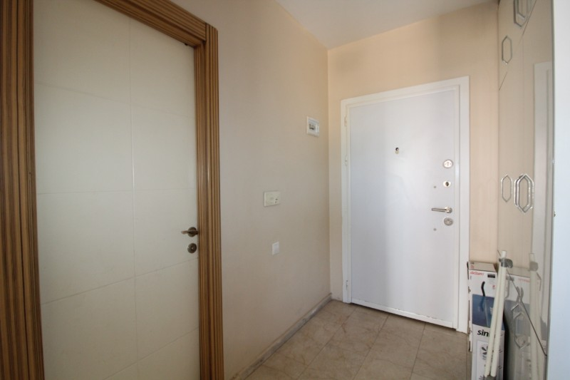 ASLAN'DAN ÜNİ. CADDESİ GROSERİ CİV. FULL EŞYALI GENİŞ 1+1