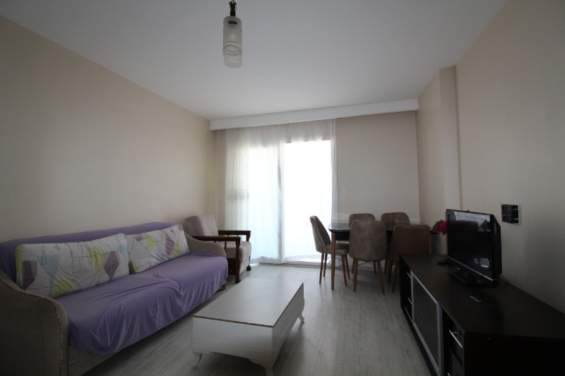 ASLAN'DAN ÜNİ. CADDESİ GROSERİ CİV. FULL EŞYALI GENİŞ 1+1