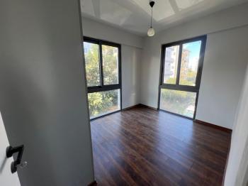 Lefkoşa Yenişehir Bölgesinde  SATILIK 3+1 DAİRE