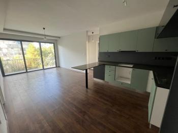 Lefkoşa Yenişehir Bölgesinde  SATILIK 3+1 DAİRE