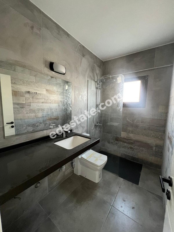 Lefkoşa Yenişehir Bölgesinde  SATILIK 3+1 DAİRE