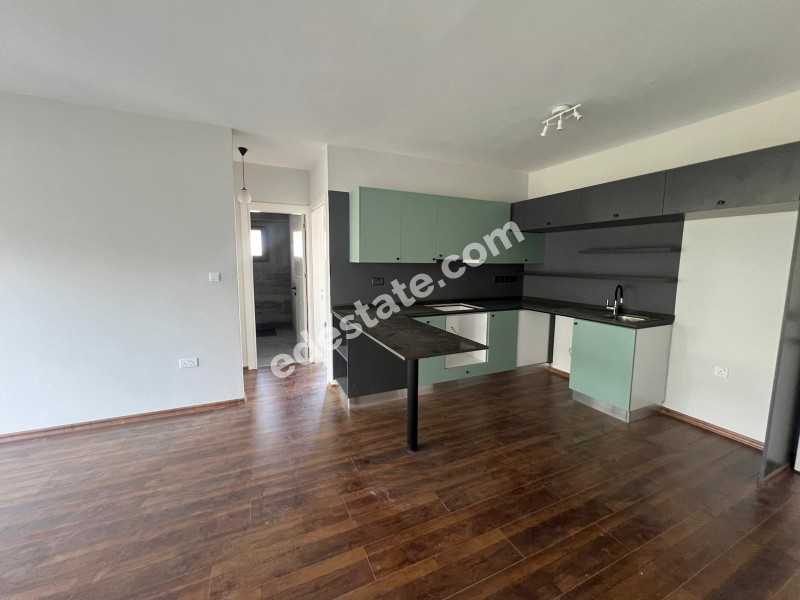 Lefkoşa Yenişehir Bölgesinde  SATILIK 3+1 DAİRE