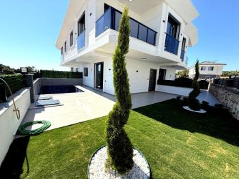 Didim Hisar Mahallesinde Satılık 3+1 Havuzlu Villa