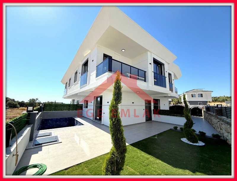 Didim Hisar Mahallesinde Satılık 3+1 Havuzlu Villa